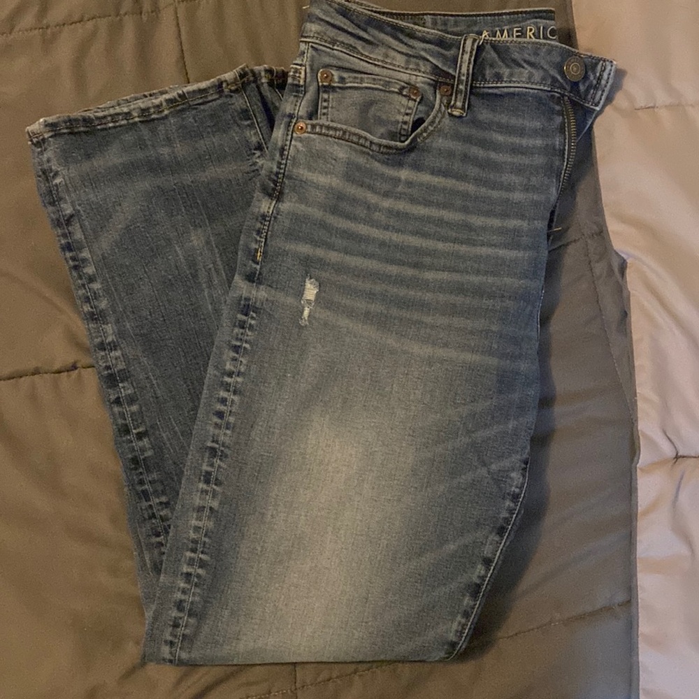 American Eagle relaxed straight jean